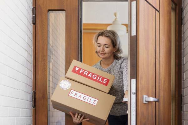 client-heureux-de-leur-boite-livree client-heureux-de-leur-boite-livree